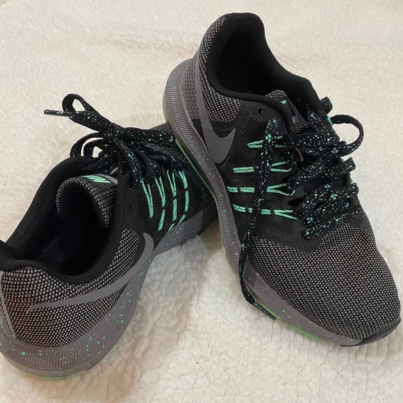 Shoes - Nike tennis’s shoes